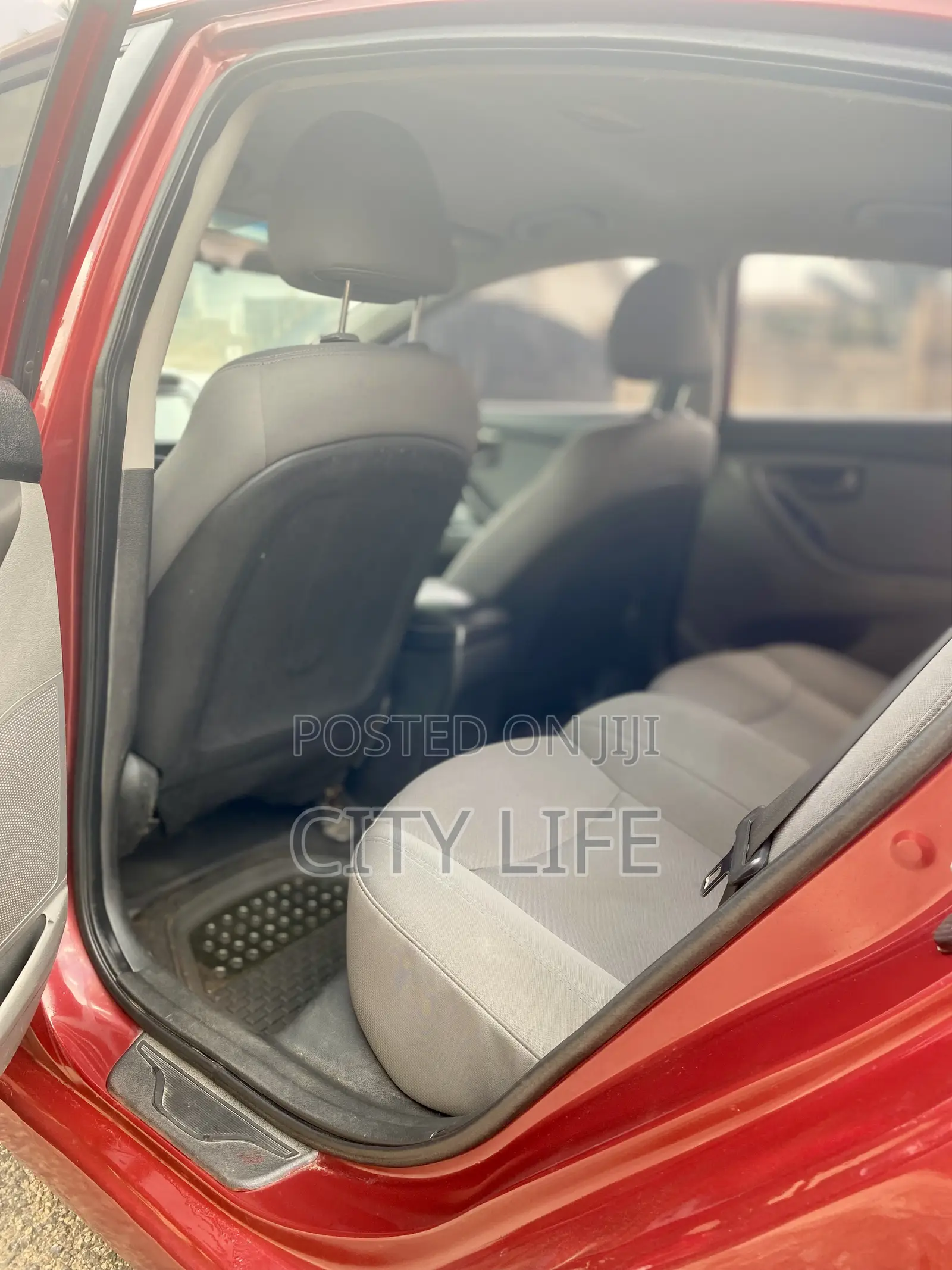 Hyundai Elantra Limited Sedan FWD (1.8L 4cyl 6A) 2013 Red