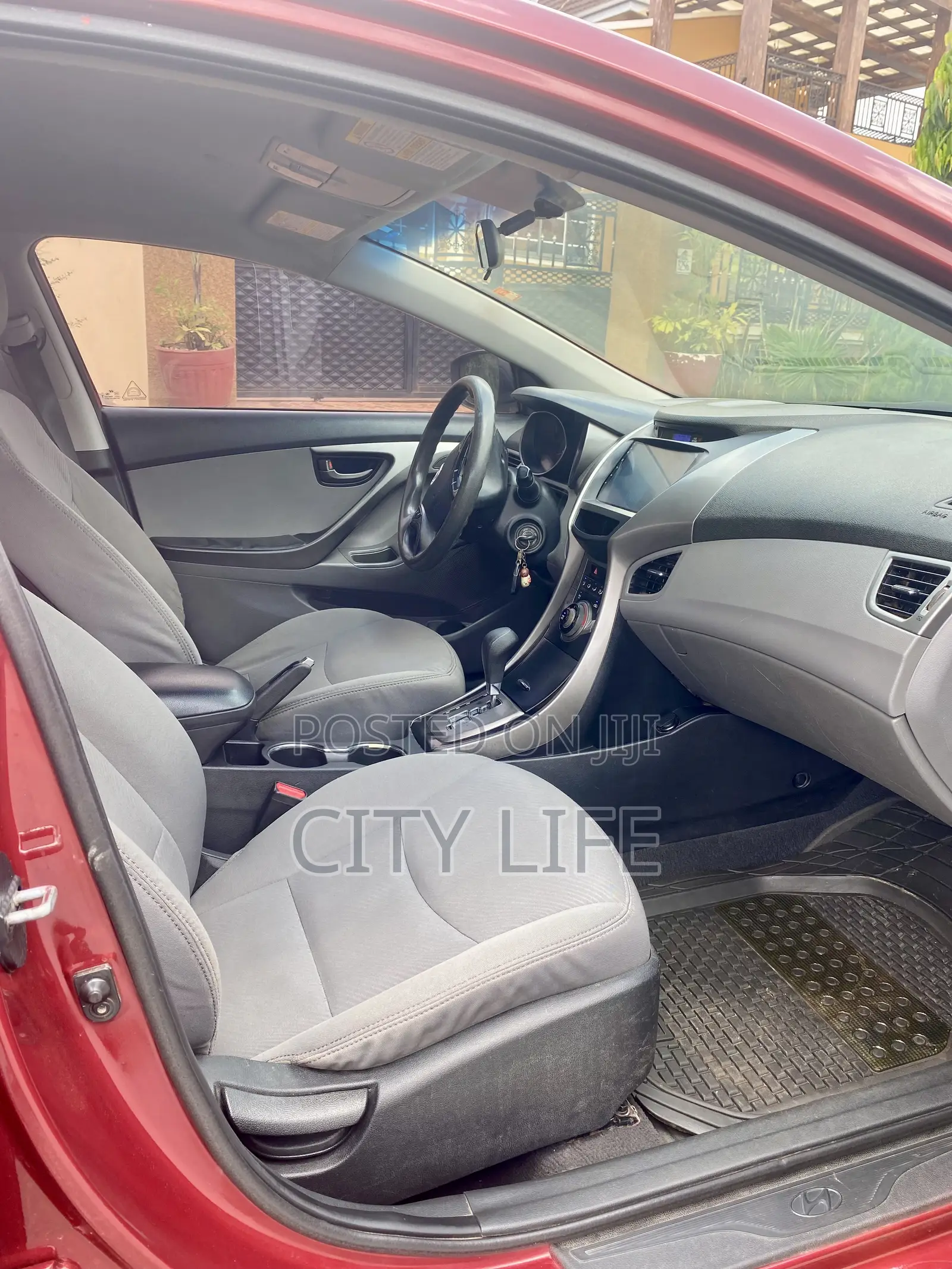 Hyundai Elantra Limited Sedan FWD (1.8L 4cyl 6A) 2013 Red