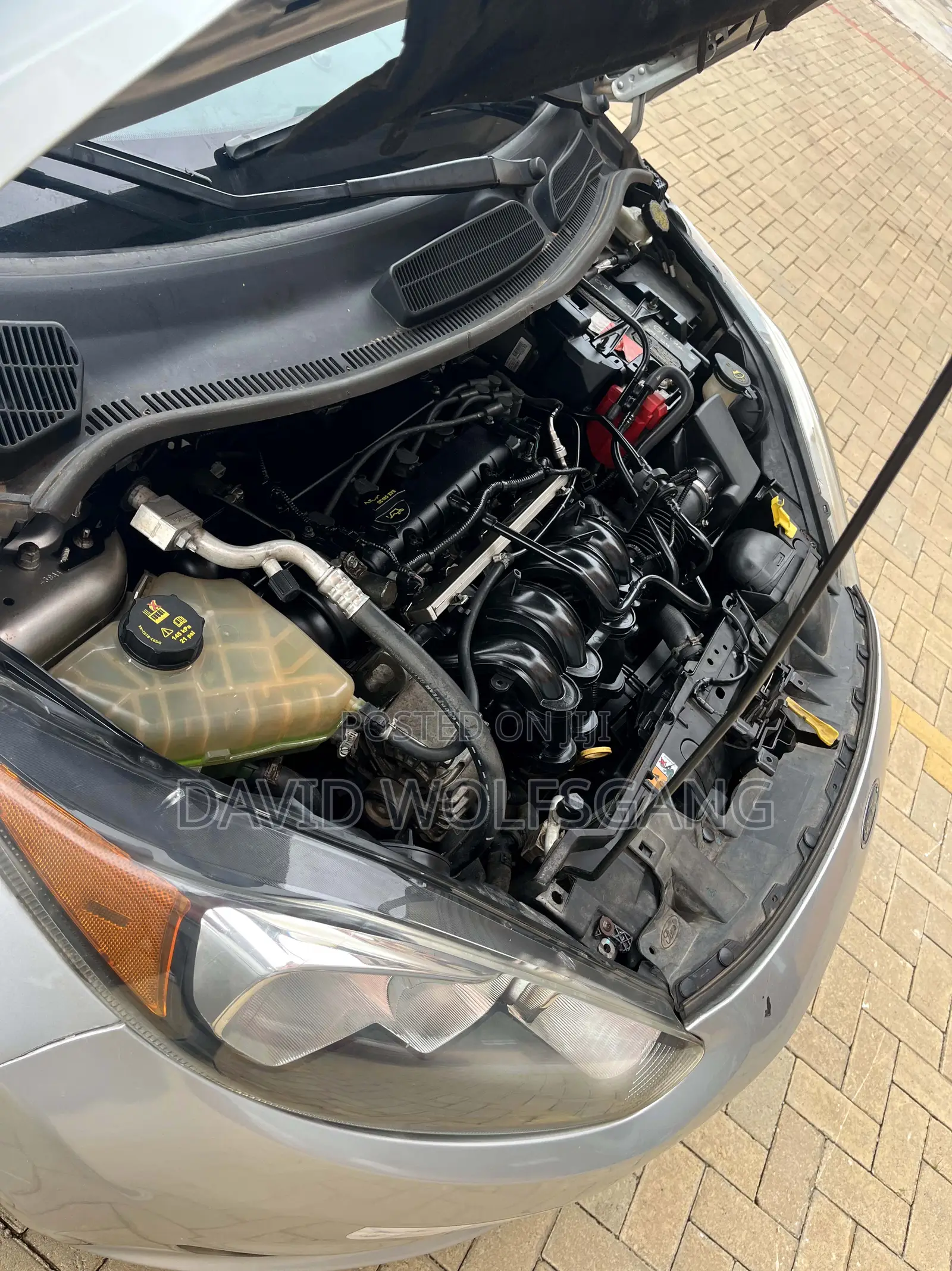 Ford Fiesta SE 4dr Hatchback (1.6L 4cyl 5M) 2014 Silver