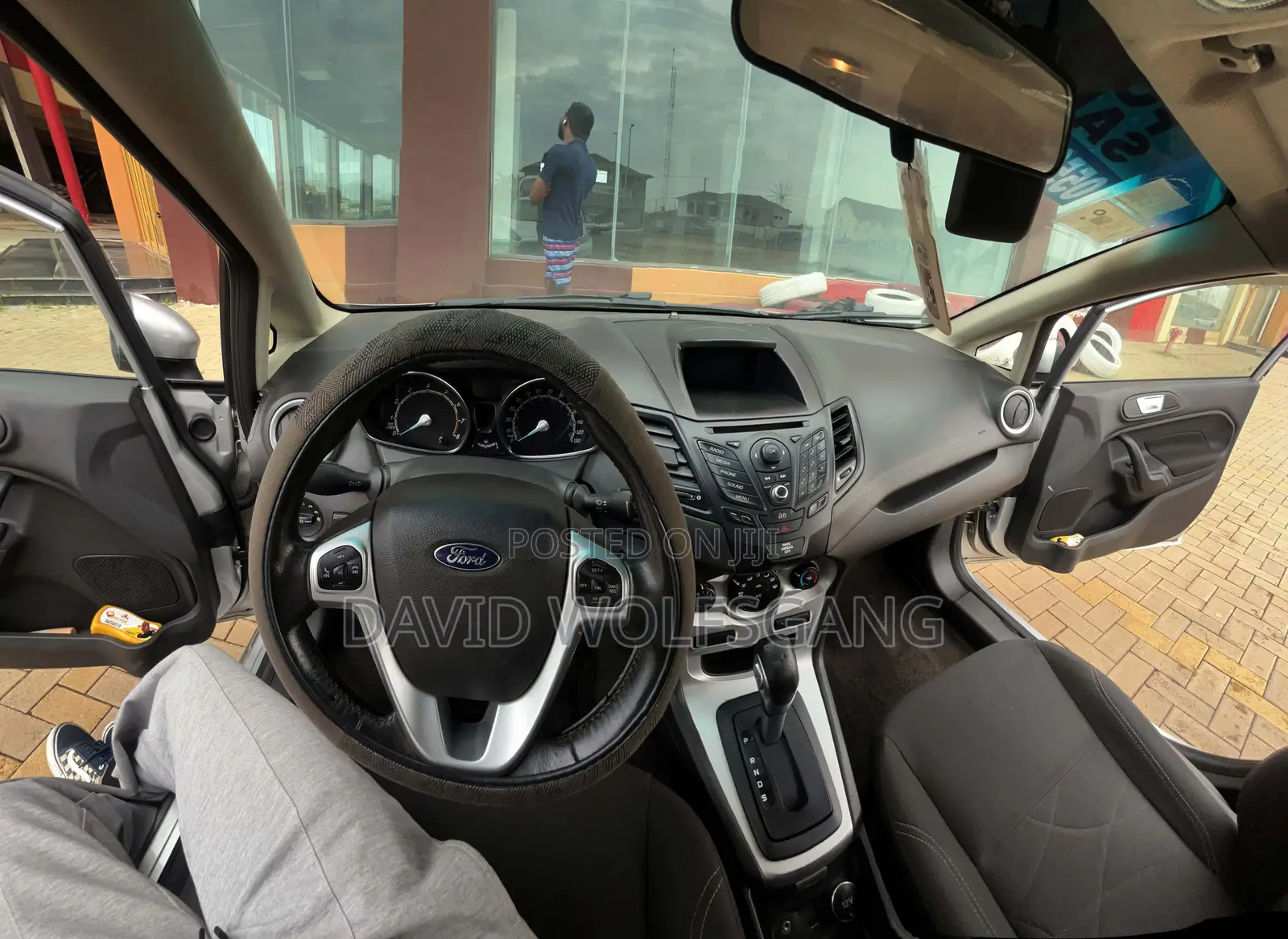 Ford Fiesta SE 4dr Hatchback (1.6L 4cyl 5M) 2014 Silver