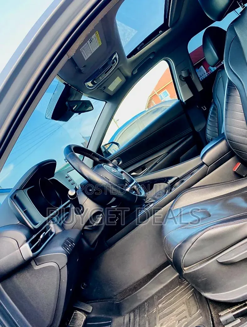 Hyundai Elantra Limited 2023 Blue