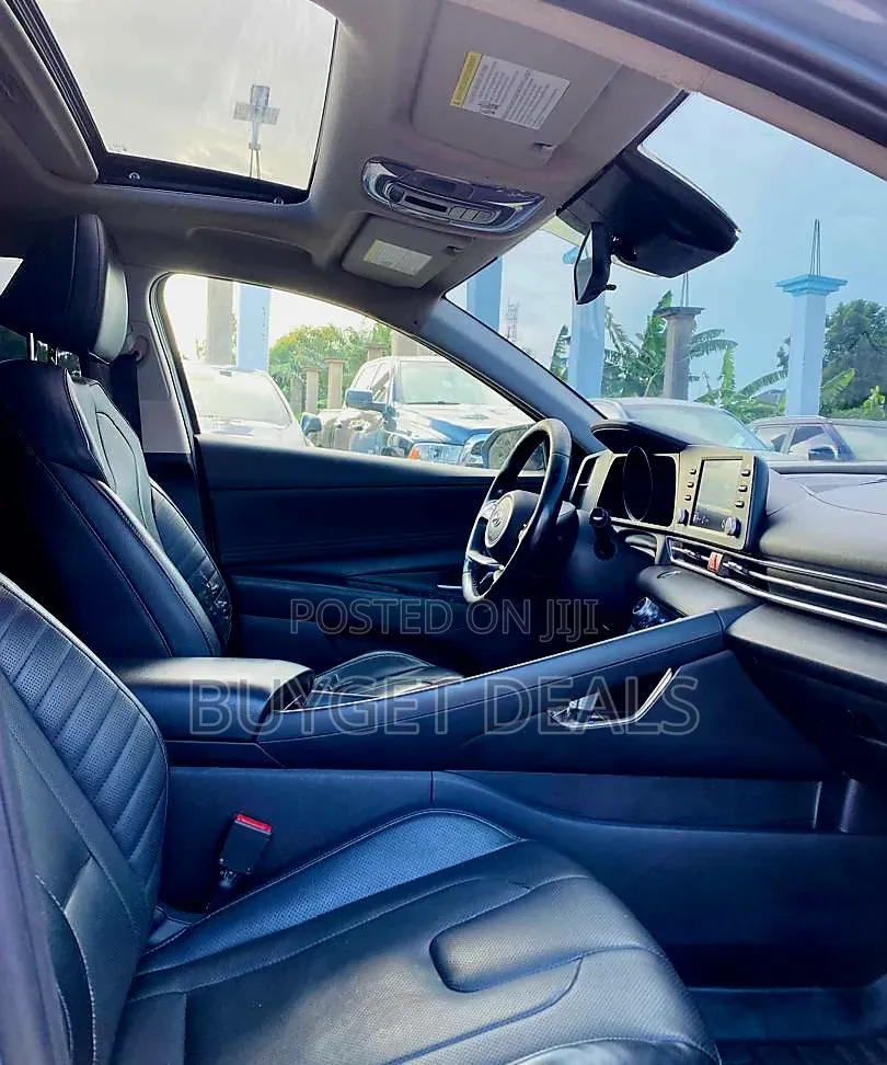 Hyundai Elantra Limited 2023 Blue