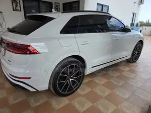 Audi Q8 55 Premium AWD quattro 2020 White