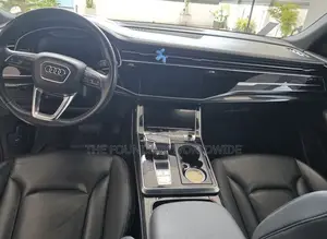 Audi Q8 55 Premium AWD quattro 2020 White