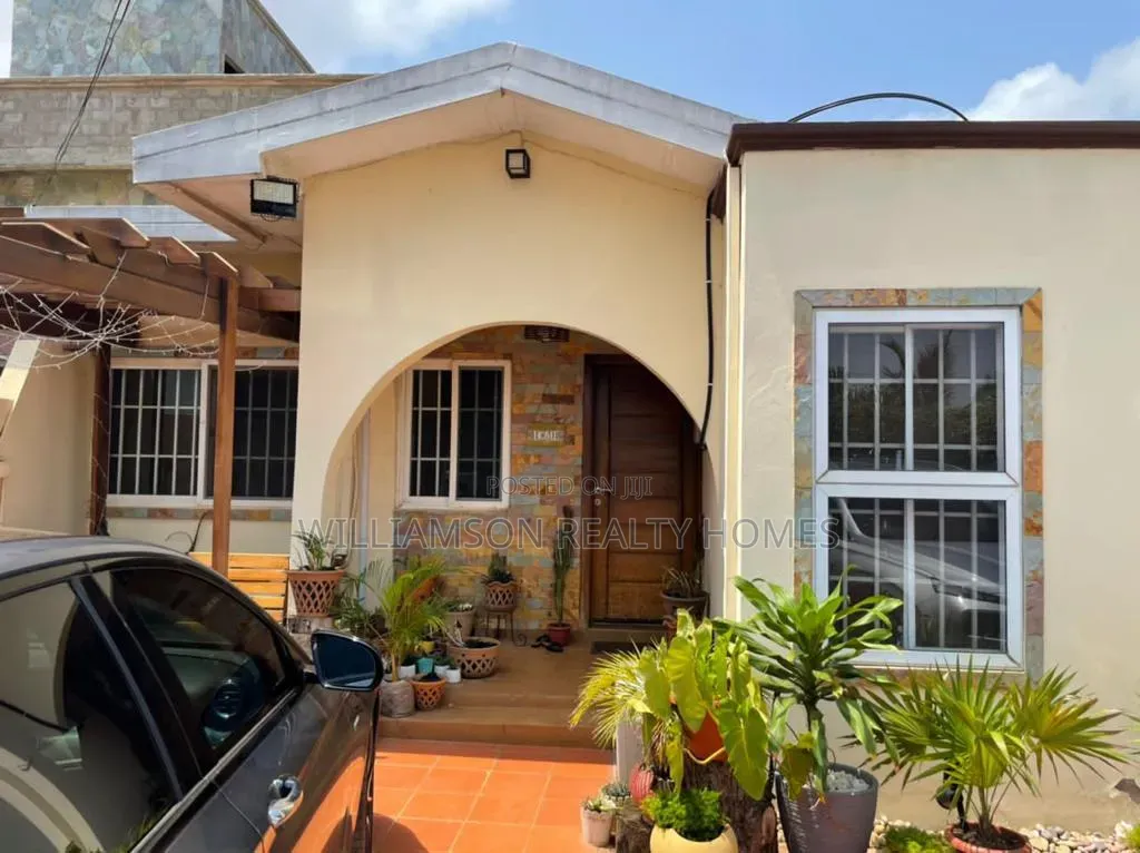 4bdrm House in Community 18 Area, Spintex for rent