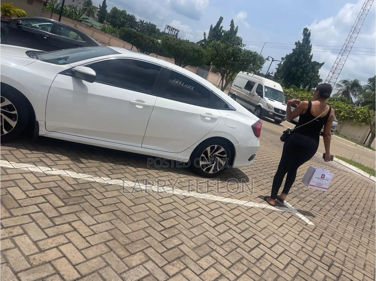 Honda Civic EX Sedan 2018 White