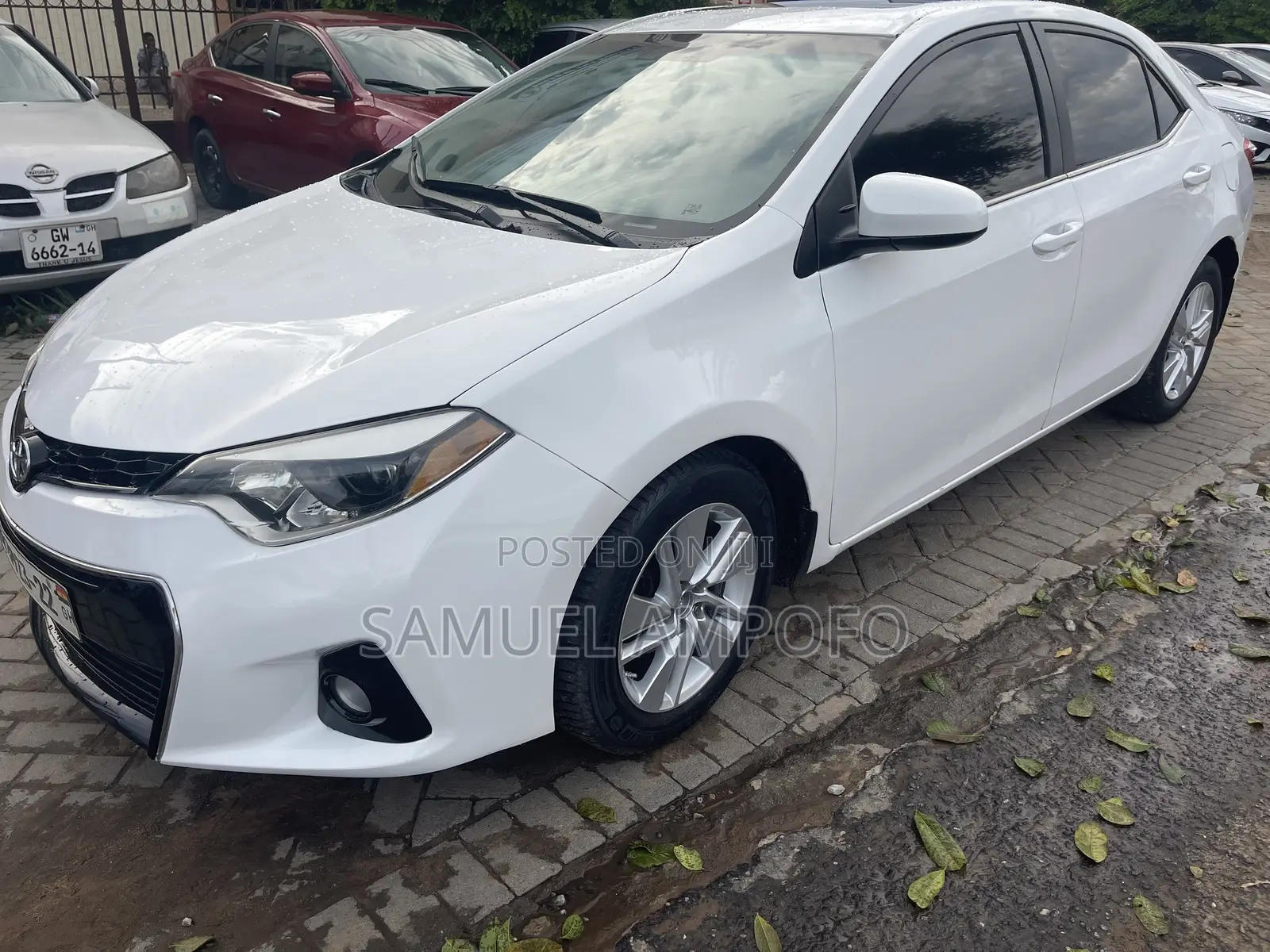 Toyota Corolla LE Eco 4dr Sedan (1.8L 4cyl CVT) 2016 White