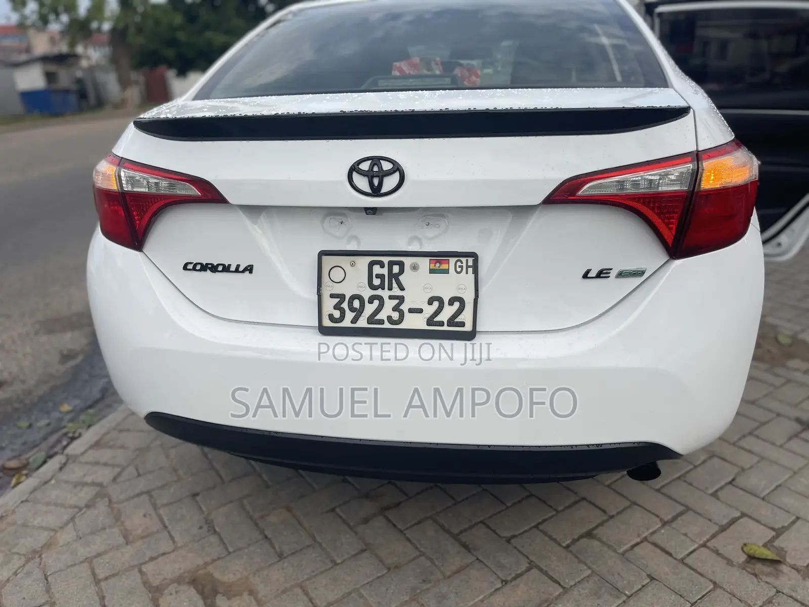 Toyota Corolla LE Eco 4dr Sedan (1.8L 4cyl CVT) 2016 White