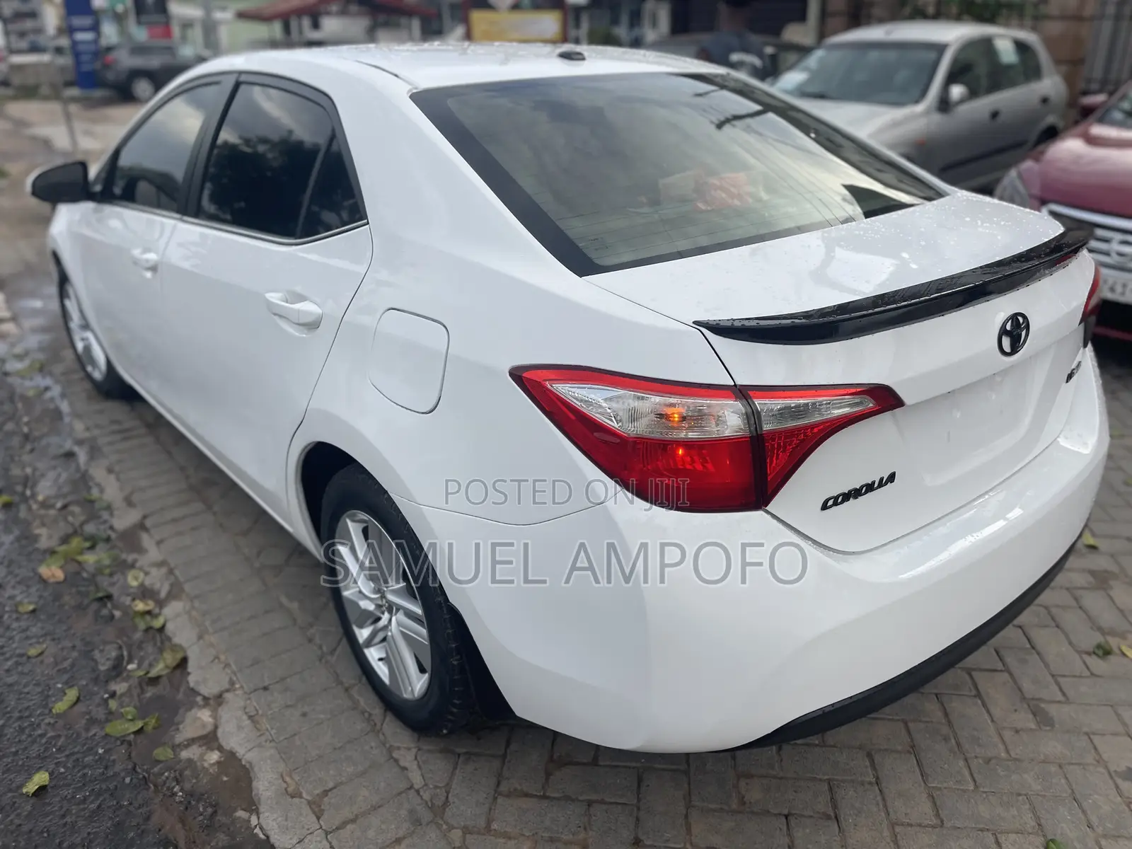 Toyota Corolla LE Eco 4dr Sedan (1.8L 4cyl CVT) 2016 White