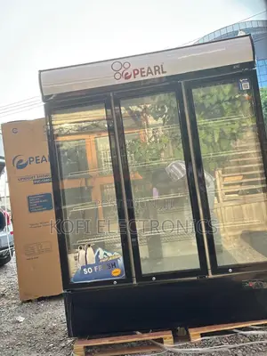 Pearl 950l Display Freezer Reliable Cooling for Every Season