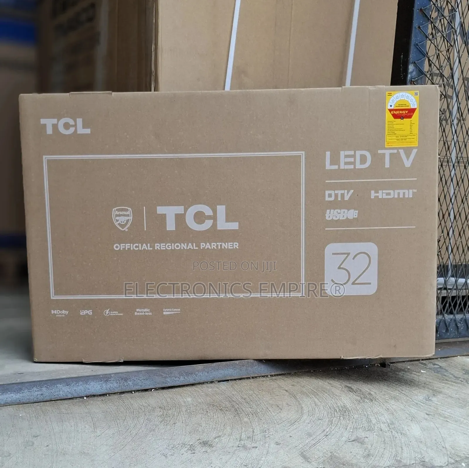 TCL 32" FHD Digital Sat