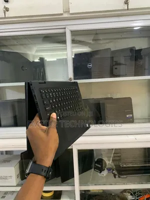 Laptop Dell Latitude 3390 8GB Intel Core i5 SSD 256GB