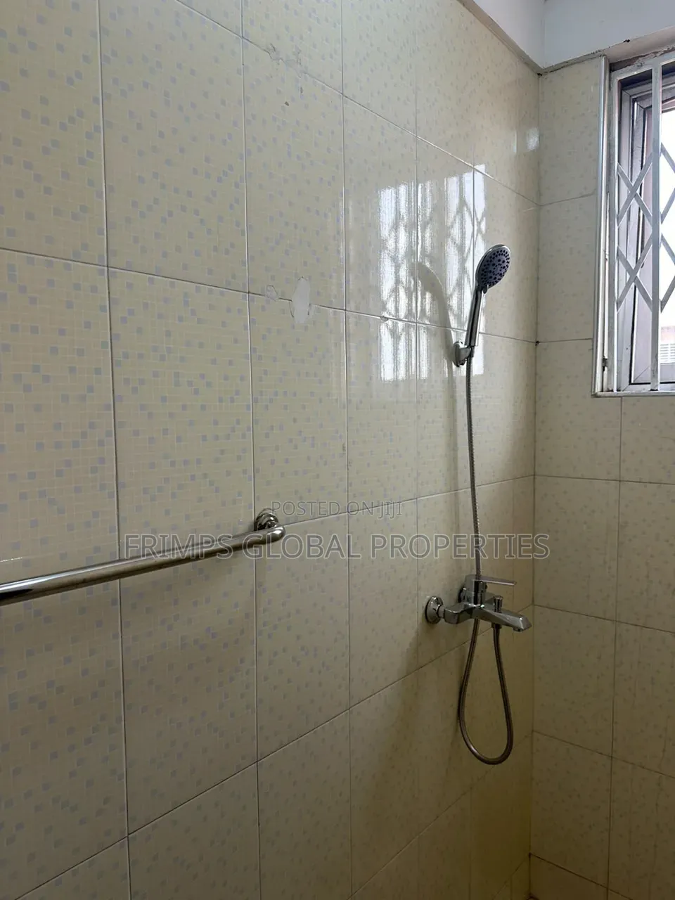 3bdrm Apartment in Lake Side Estate for rent