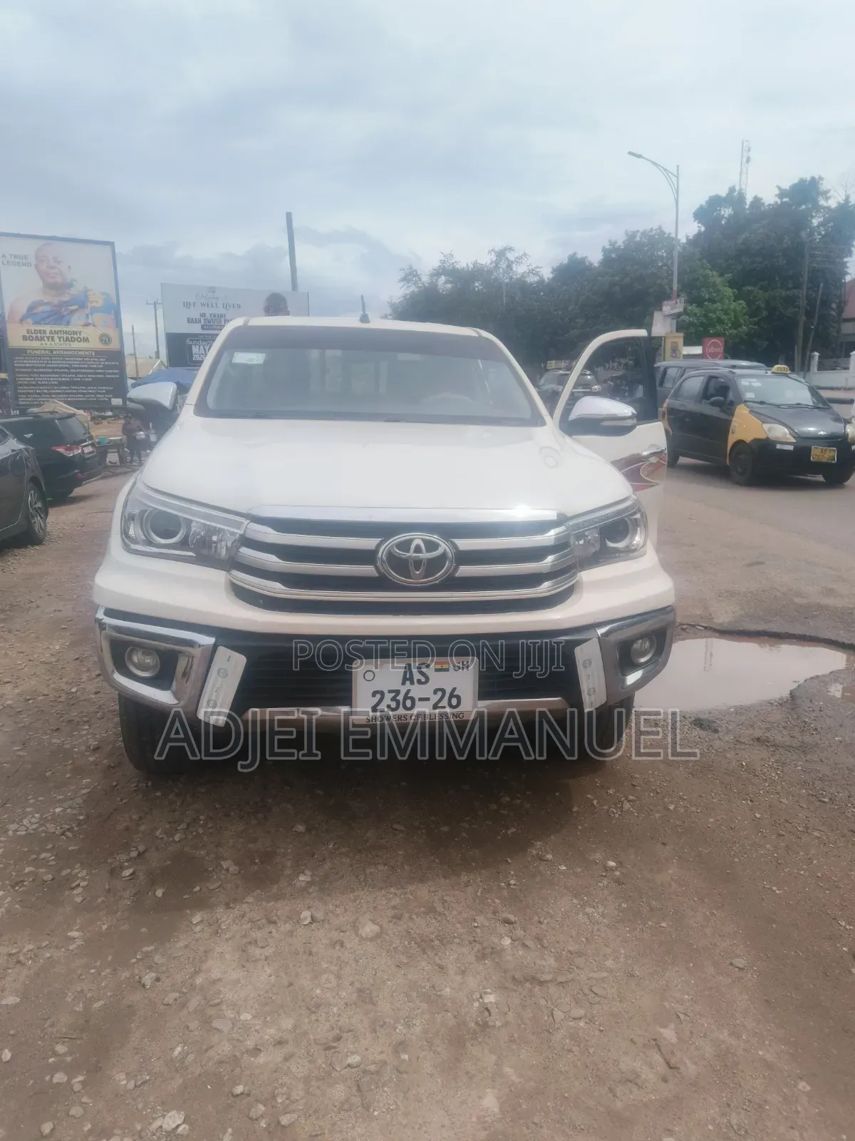 Toyota Hilux 2018 White