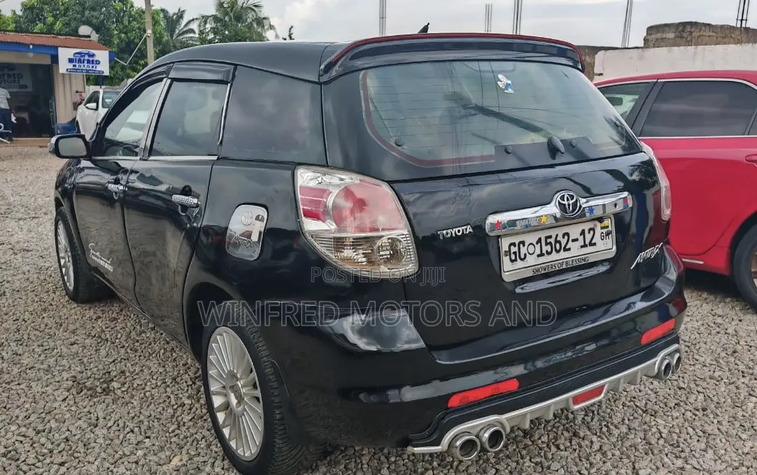Toyota Matrix Hatchback 1.8 16V AWD 2007 Black