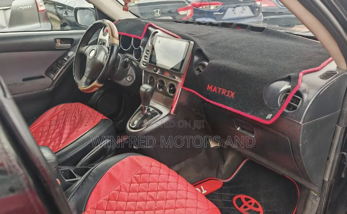Toyota Matrix Hatchback 1.8 16V AWD 2007 Black
