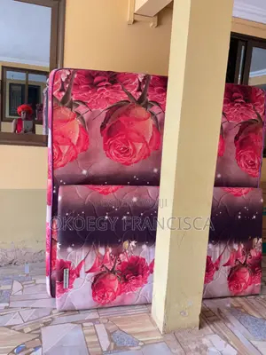 Queen Size Inbuilt Bed Available for Pickup