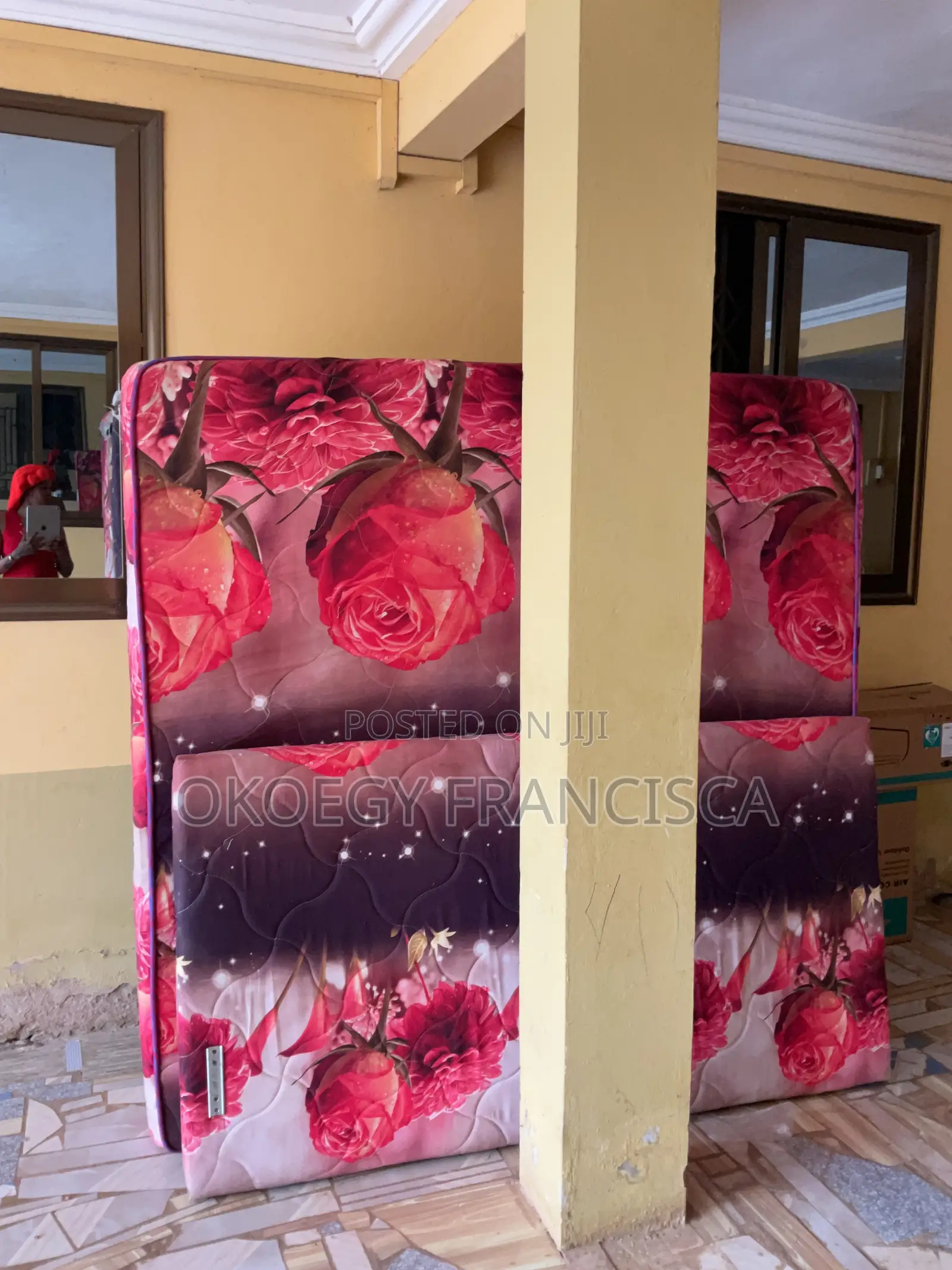 Queen Size Inbuilt Bed Available for Pickup