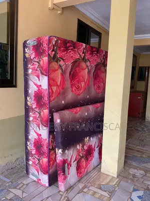 Queen Size Inbuilt Bed Available for Pickup