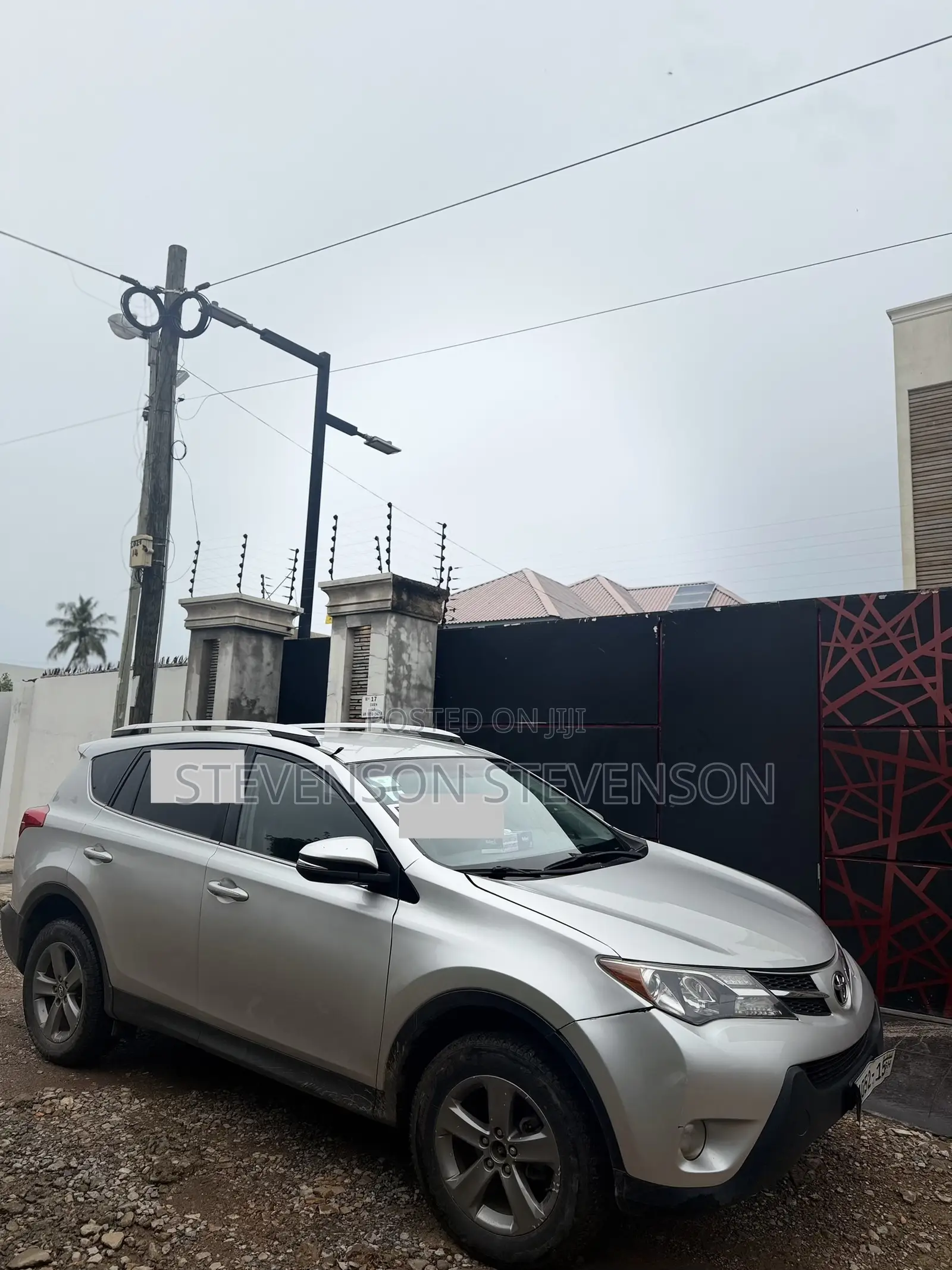 Toyota RAV4 XLE 4dr SUV AWD (2.5L 4cyl 6A) 2015 Silver