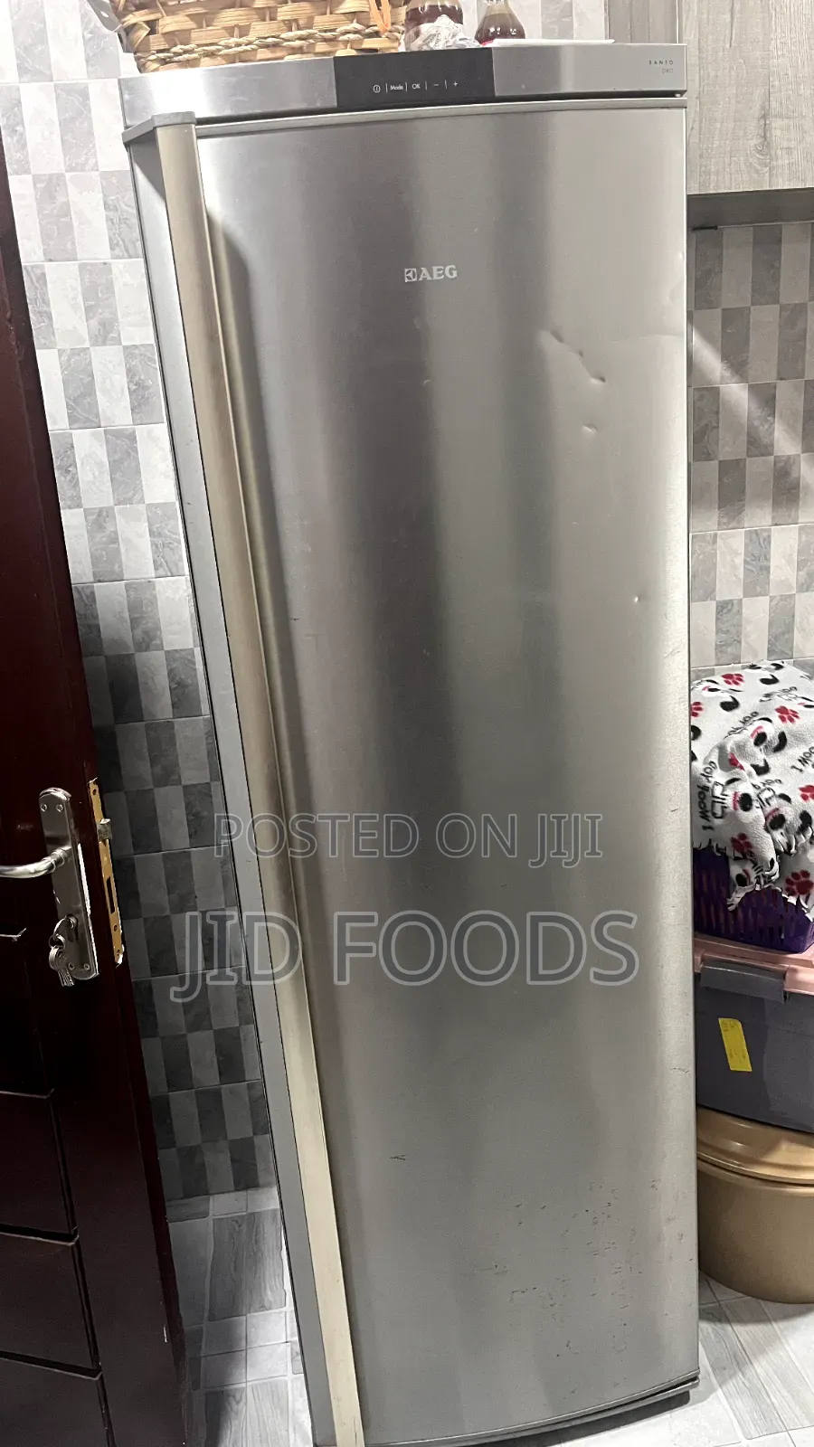 Fairly Used Full Fridge for Drinks and Chilling