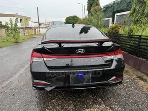 Hyundai Elantra Limited 2022 Black