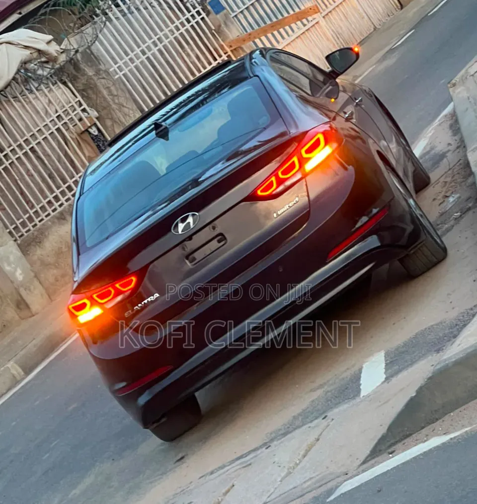 Hyundai Elantra 2017 Black