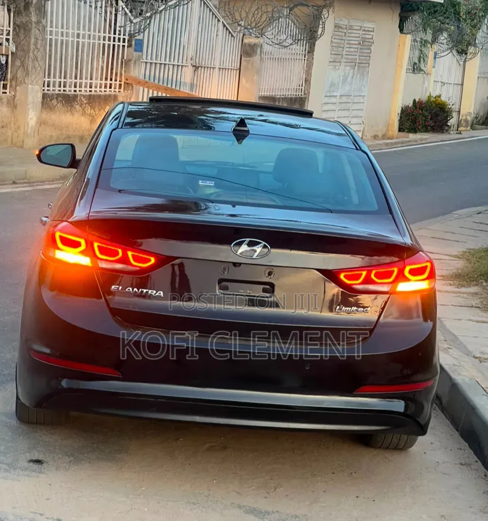 Hyundai Elantra 2017 Black