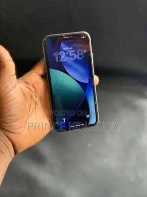 Apple iPhone 11 64 GB Black