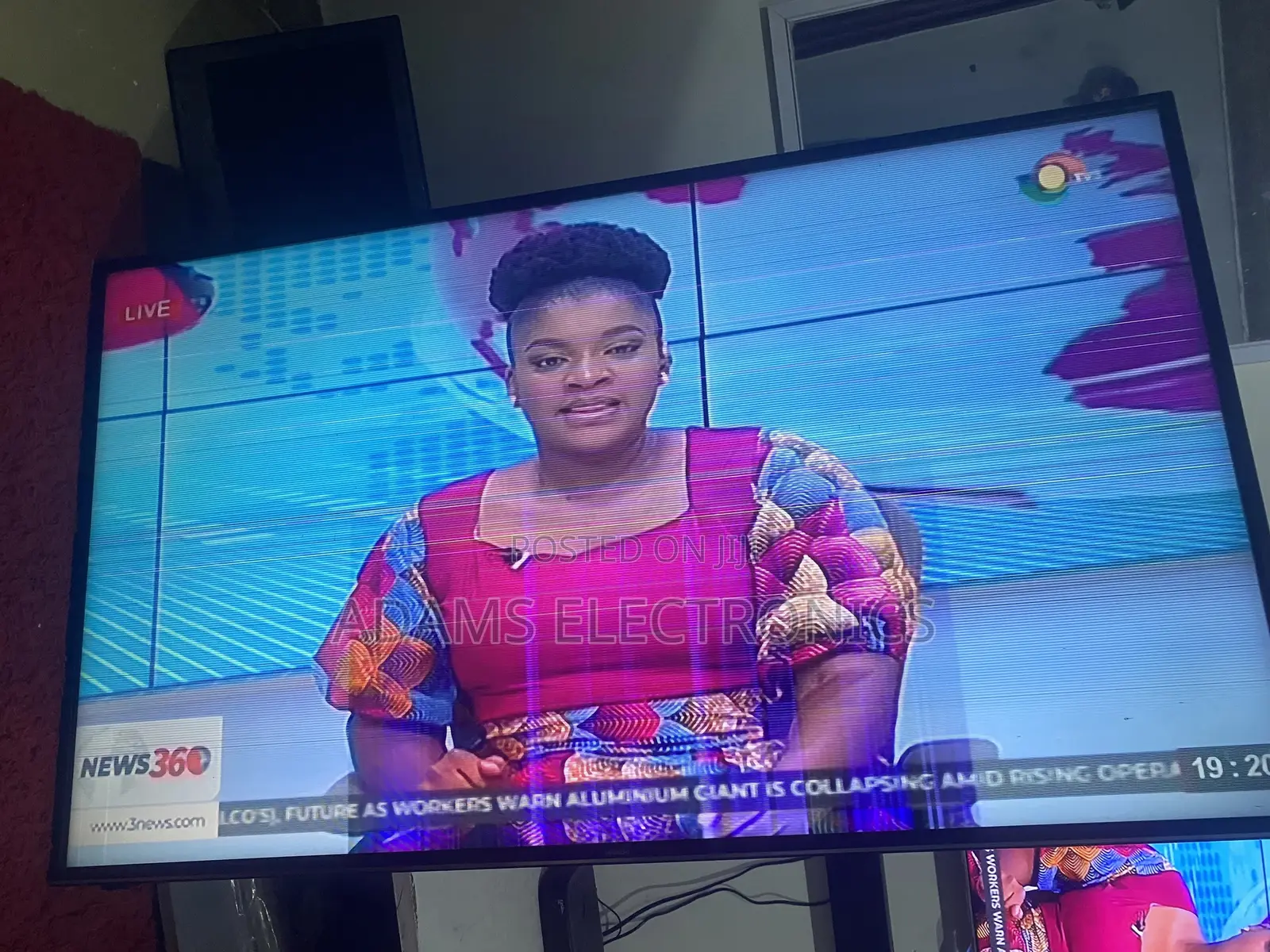 A 60 Inches Hitachi Full Smart Tv for Sale