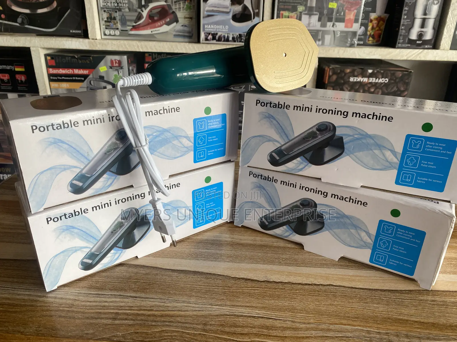 Pocket Sized Steam Iron for Easy and Convenient Ironing