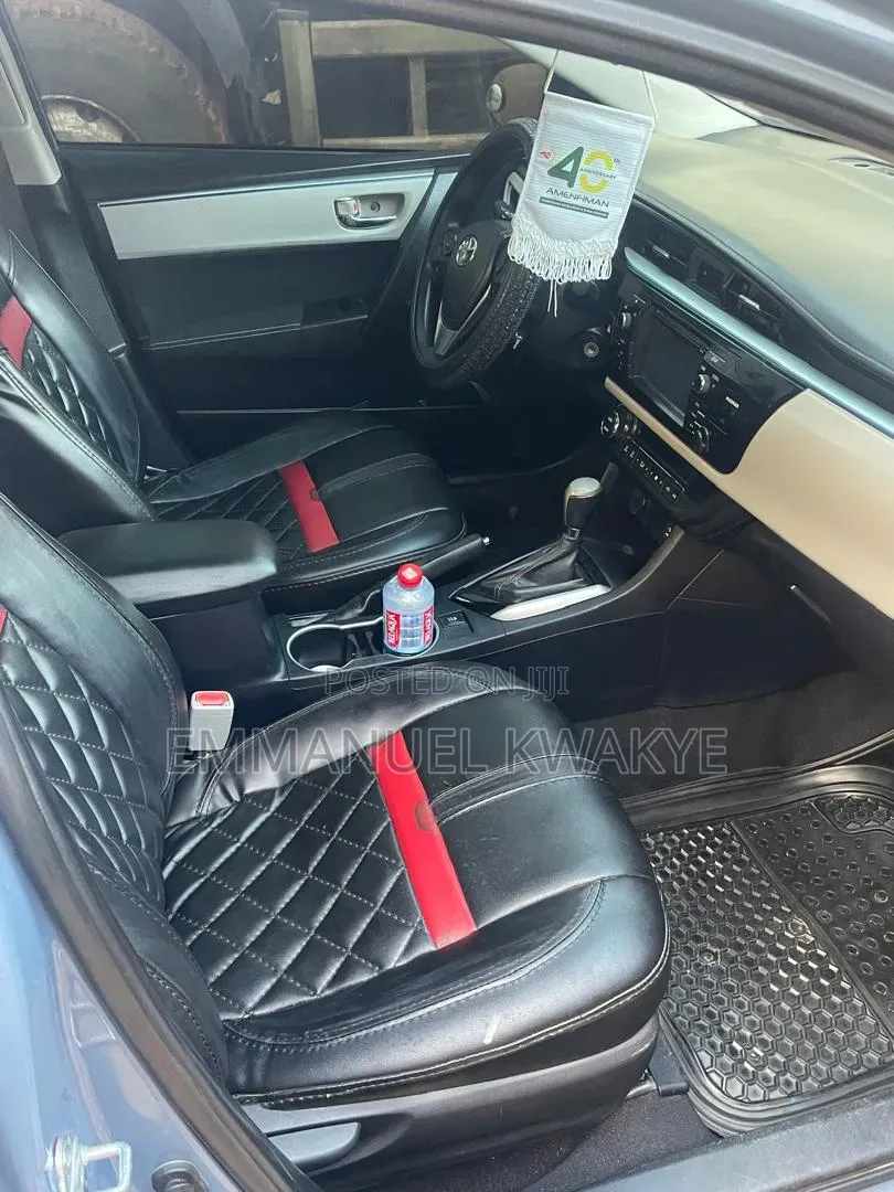 Toyota Corolla 2016 Gray