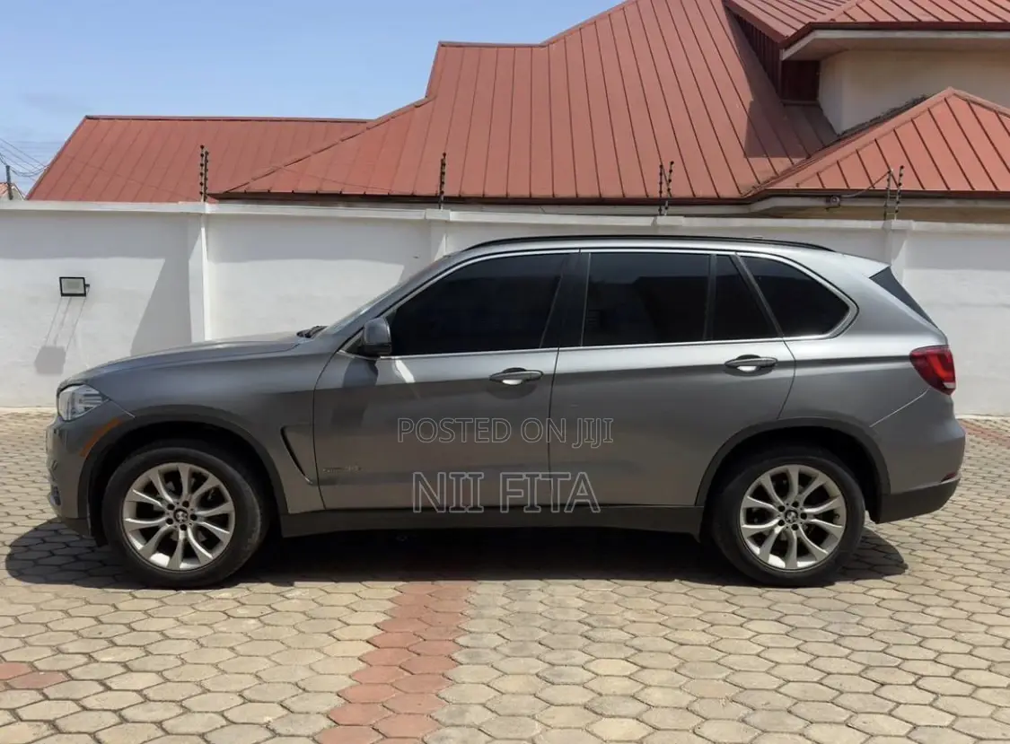 BMW X5 sDrive35i 4x2 (3.0L 6cyl 8A) 2016 Gray