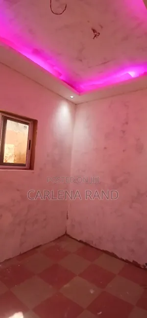 1bdrm Room & Parlour in Oxford Street for rent