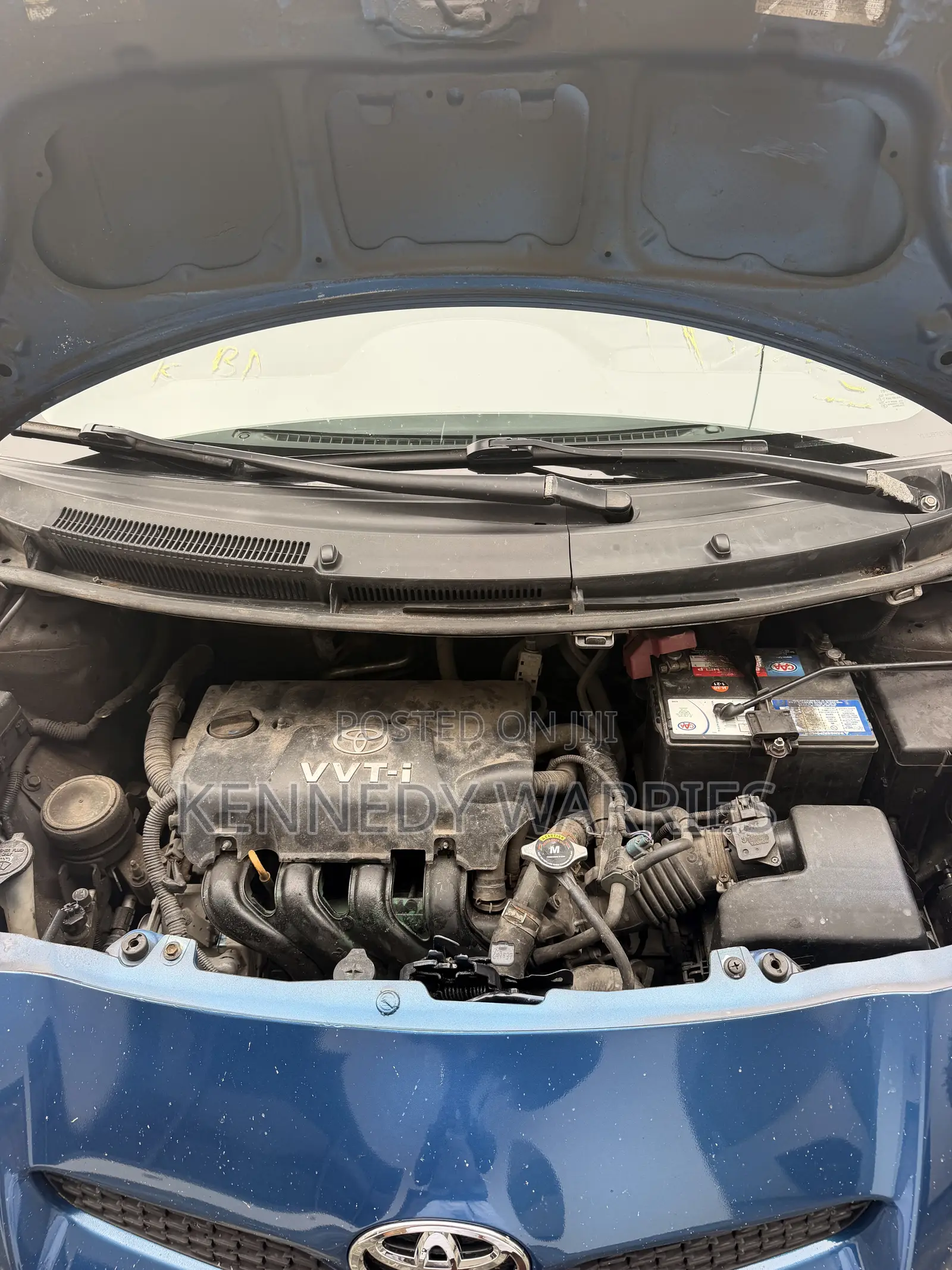 Toyota Yaris Base Sedan 4dr 2011 Blue