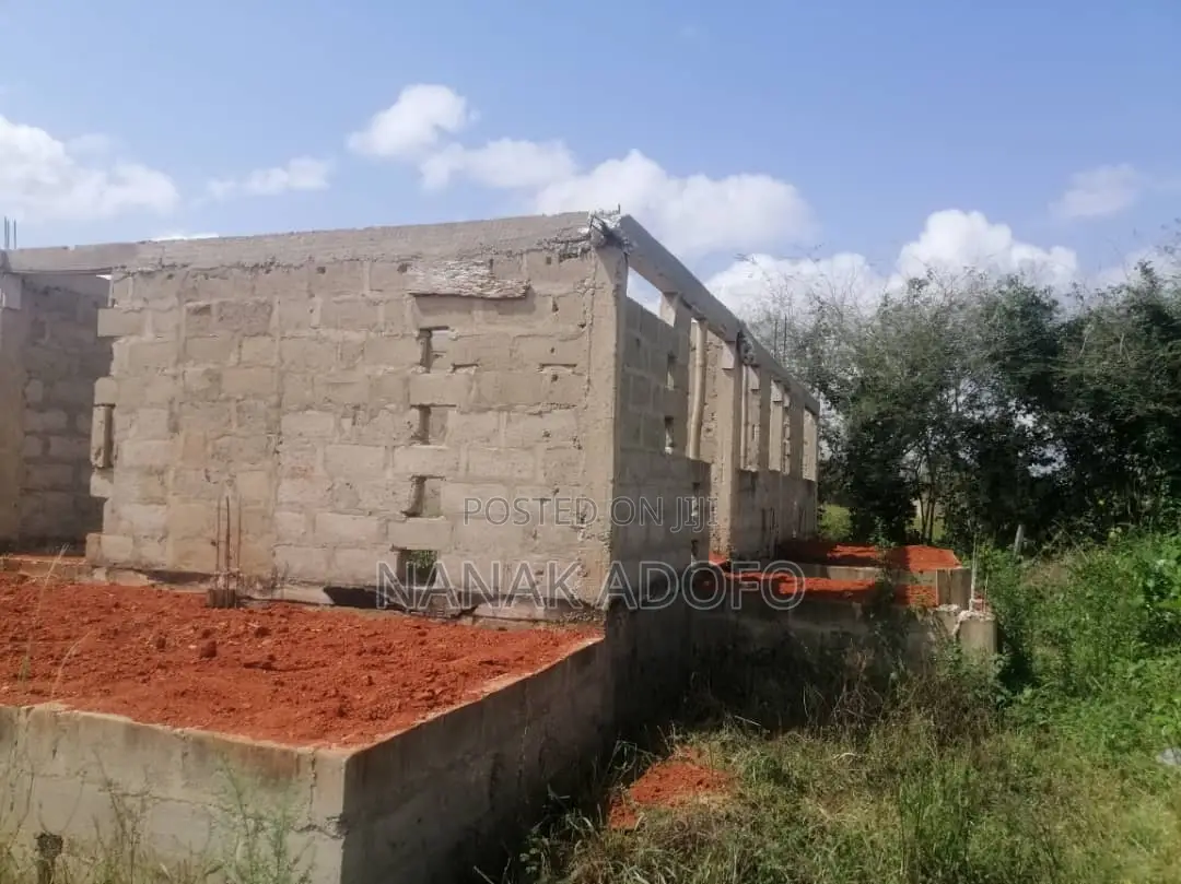 4bdrm House in 4Bedroom, Effutu Municipal for sale