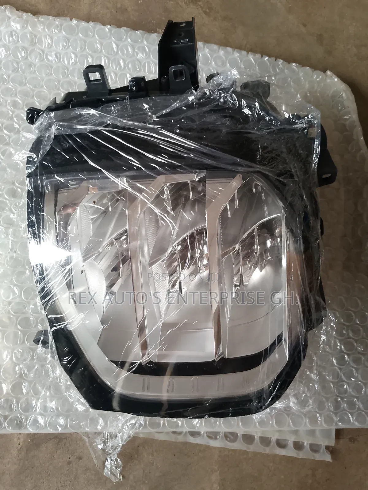 Mitsubishi Outlander 2023 Head Light