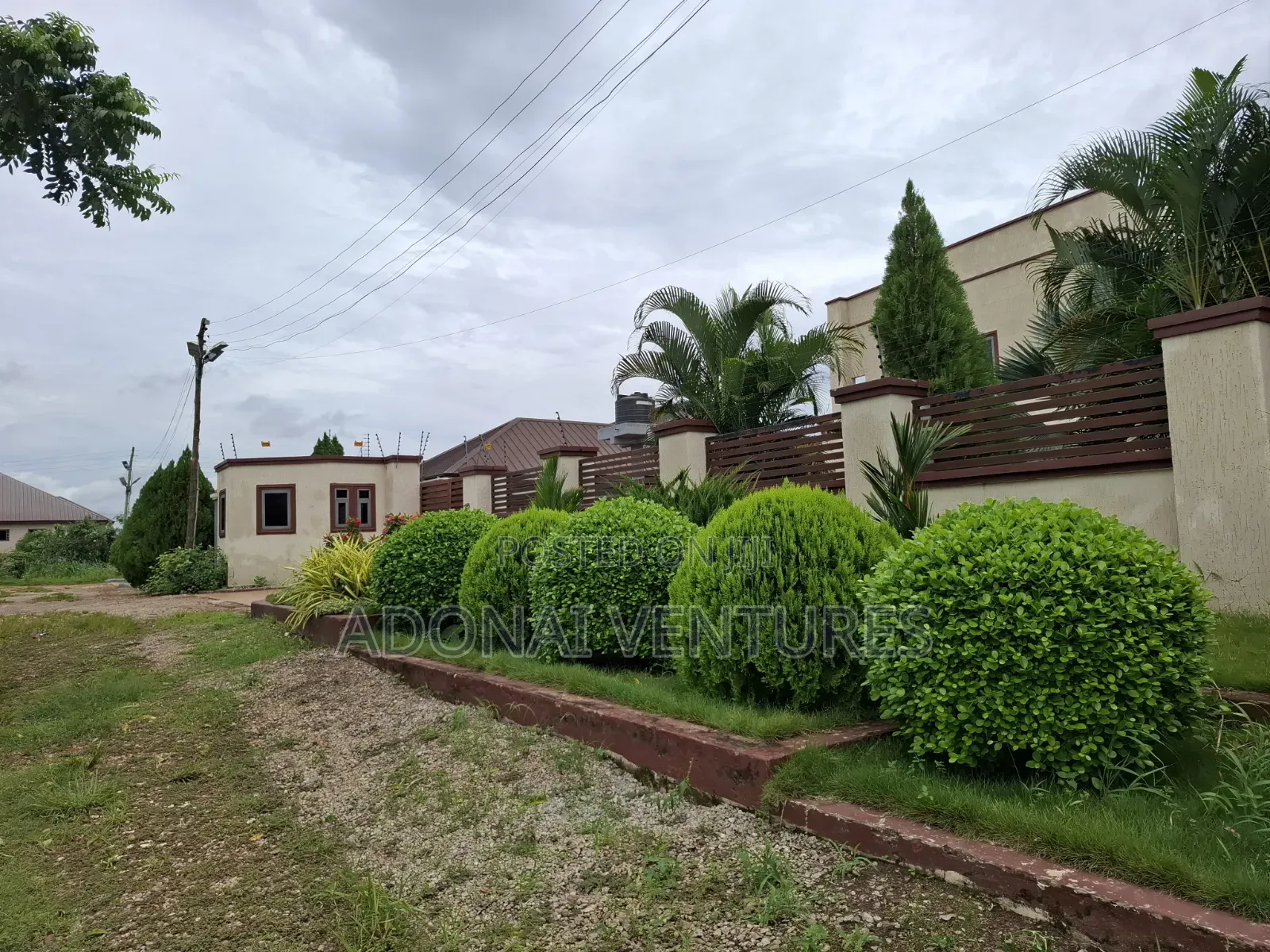 Half Plot of Land for Sale in Daban