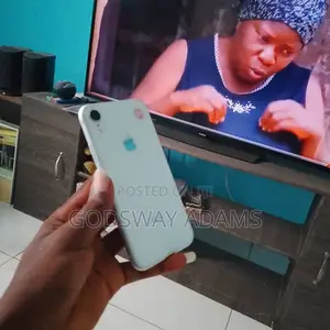 Apple iPhone XR 128 GB White