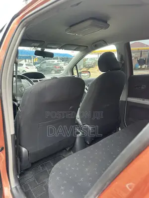 Toyota Vitz 2010