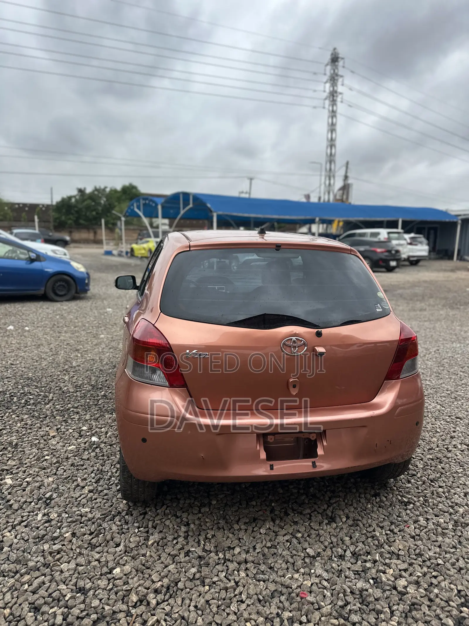 Toyota Vitz 2010