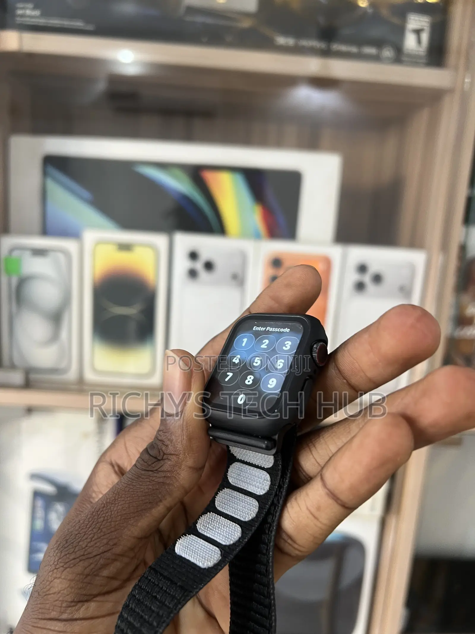Apple Series 6 40mm GPS Cellular