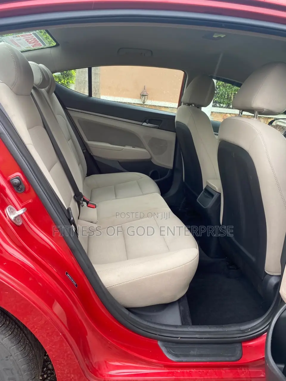 Hyundai Elantra SE Sedan FWD (2.0L 4cyl 6M) 2017 Red