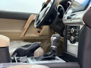 Toyota Land Cruiser Prado 2015 Brown