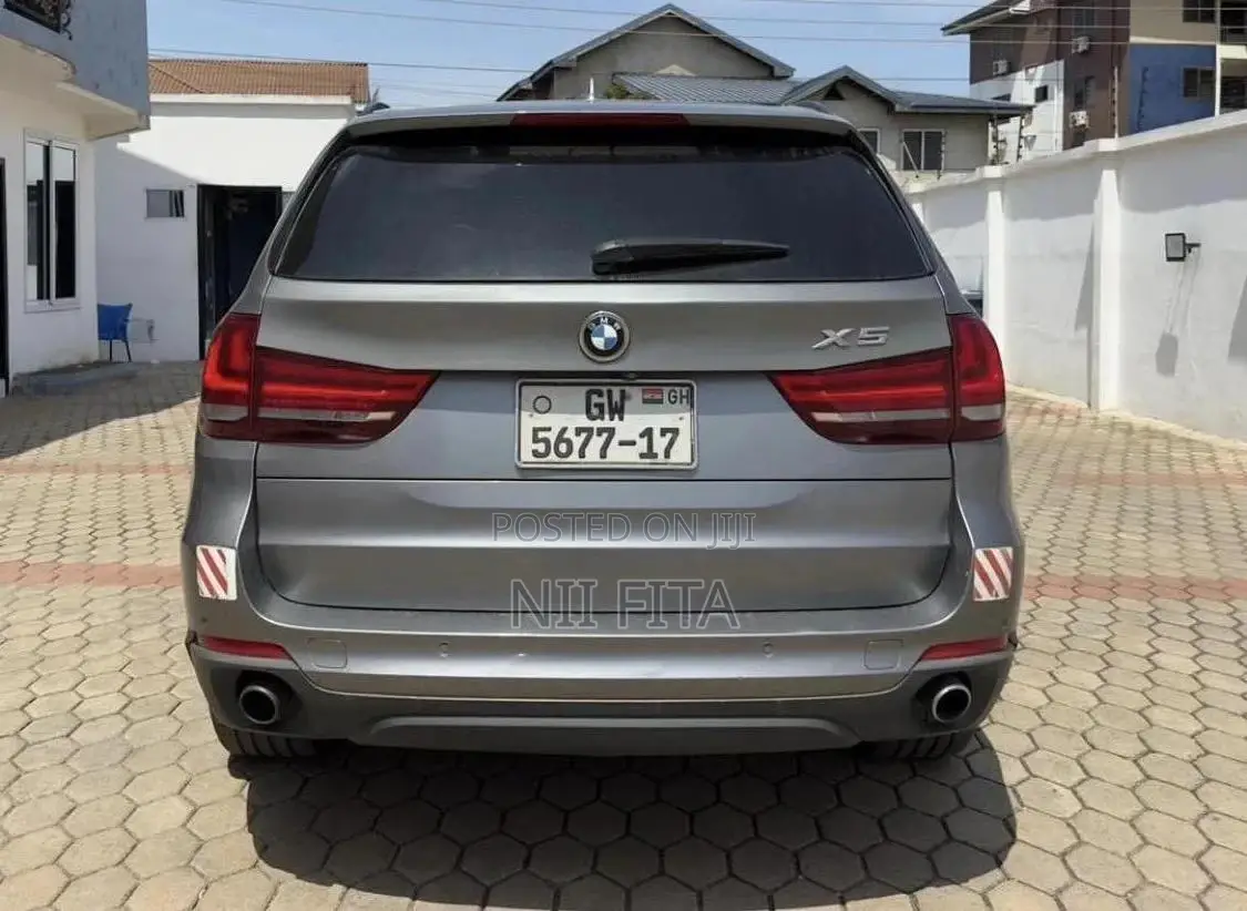 BMW X5 sDrive35i 4x2 (3.0L 6cyl 8A) 2016 Gray