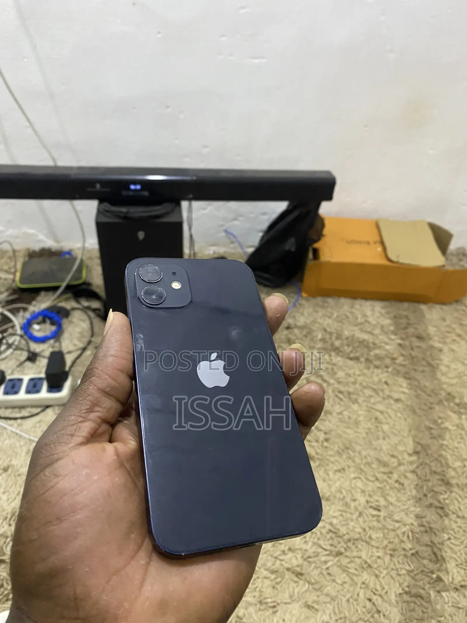 Apple iPhone 12 64 GB Black