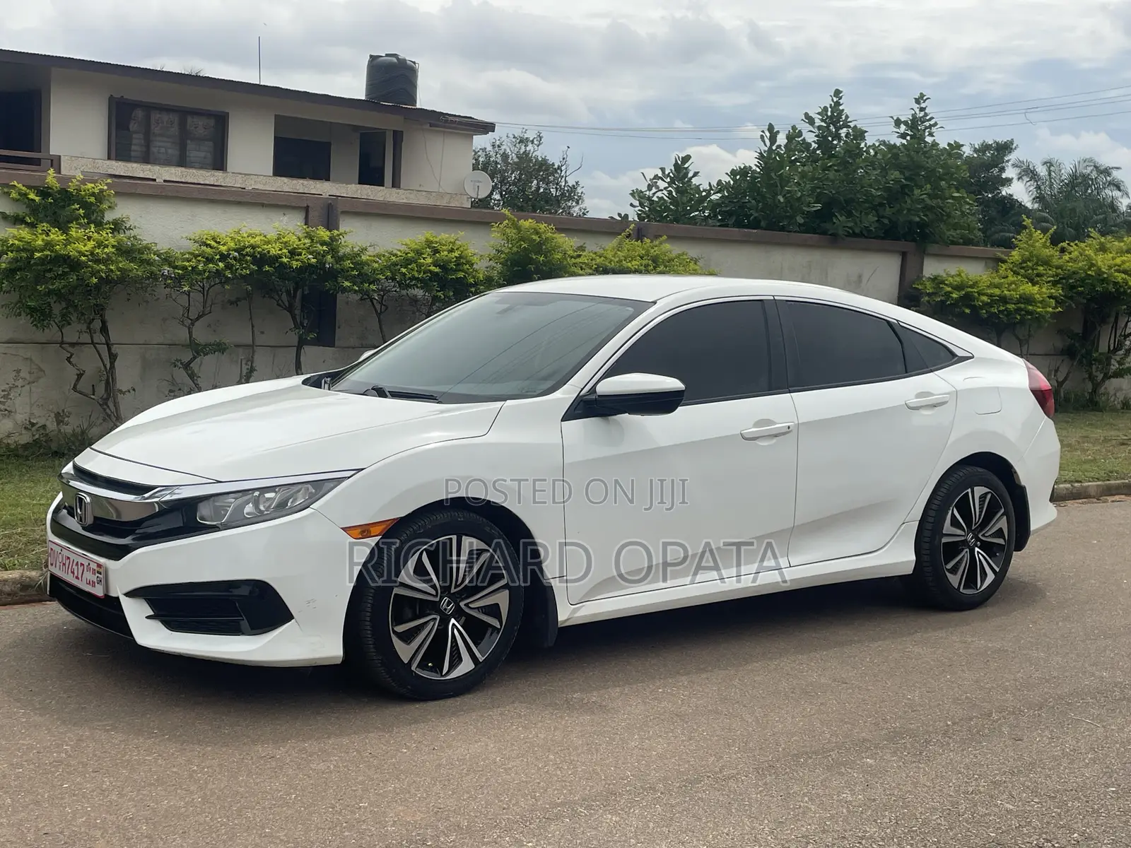 Honda Civic LX 4dr Sedan (2.0L 4cyl) 2016 White