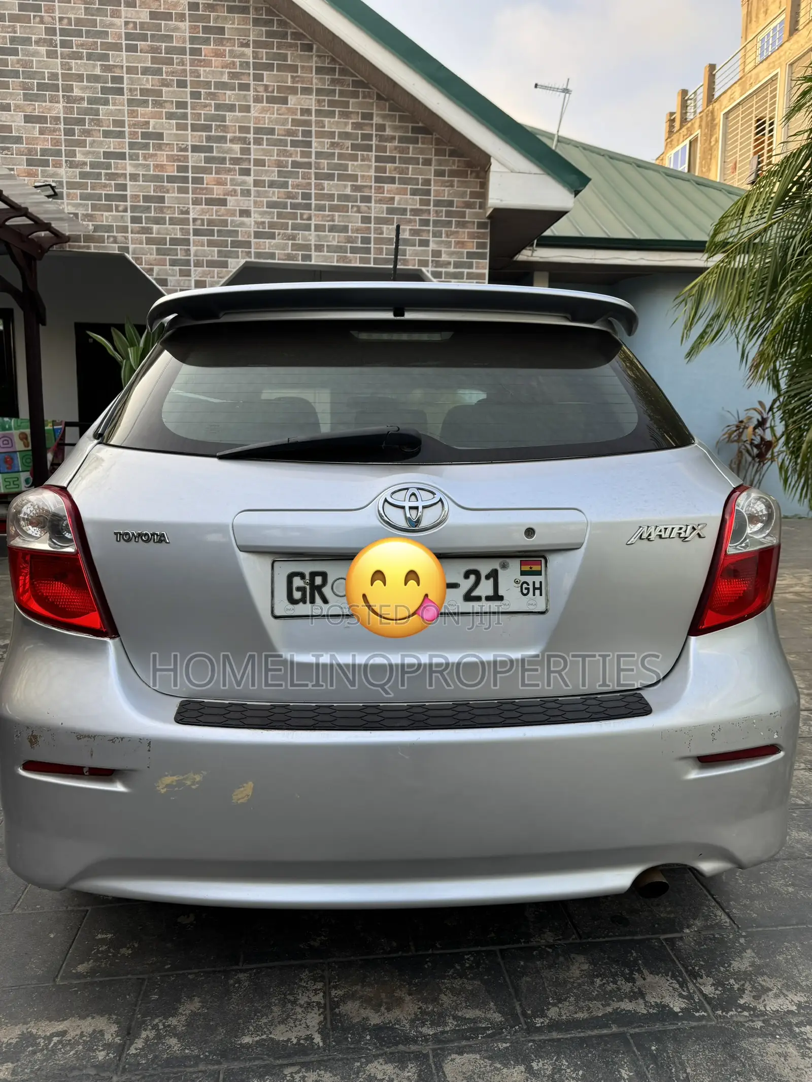 Toyota Matrix L Hatchback FWD (1.8L 4cyl 5M) 2012 Gray