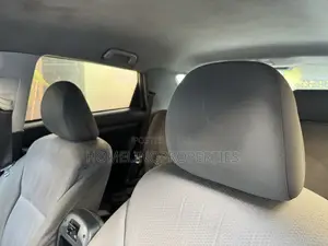 Toyota Matrix L Hatchback FWD (1.8L 4cyl 5M) 2012 Gray