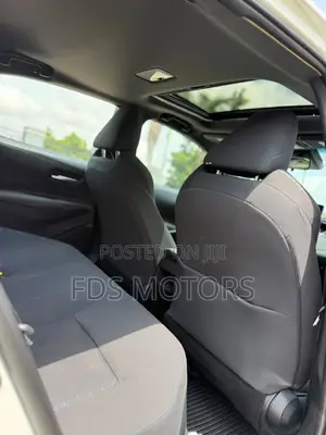 Toyota Corolla SE 2021 White